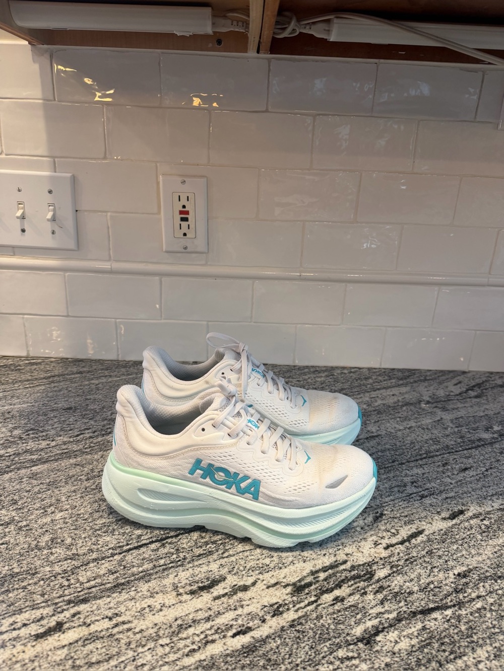 Women’s Hoka Bondi 9 Size 8